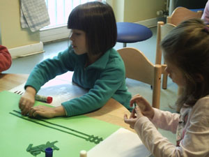 Kinder beim Legetrick